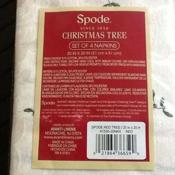 RARE Set of 4 brand new Spode Whimsical Christmas Tree Table Napkins w/ Red Trim - Picture 4 of 8